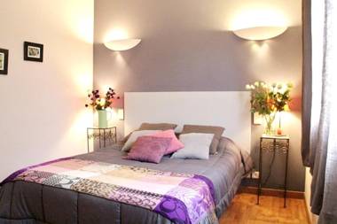 Maison de 2 chambres avec terrasse amenagee et wifi a Monlaur Bernet