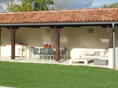 Luxurious Holiday Home in Buzon with Private Pool