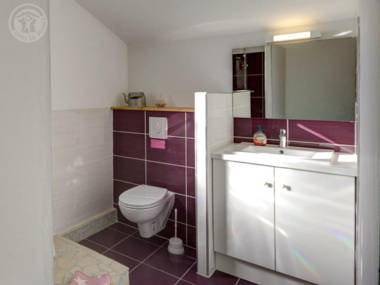 Gîte Saint-Marcel-de-Félines 1 pièce 2 personnes - FR-1-496-173