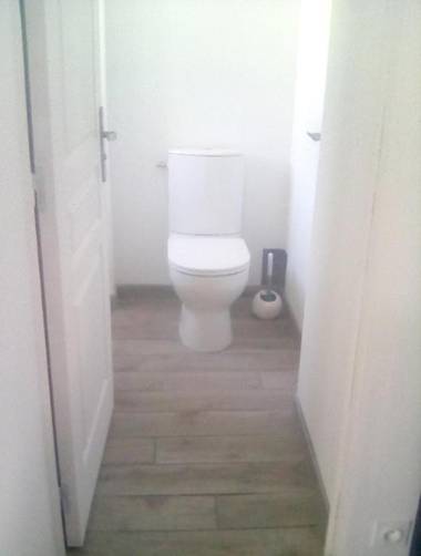 Maison de 2 chambres avec jardin clos et wifi a Quettehou