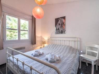 Luring Villa in Pouzols Minervois with Pool