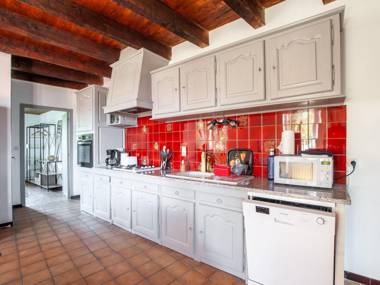 Charming Holiday Home in Loubejac with Private Pool