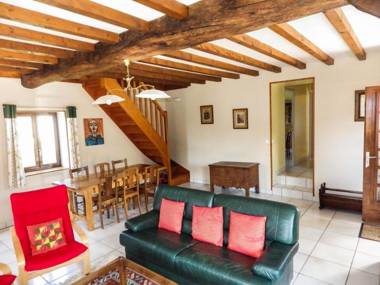 Gîte Le Mayet-de-Montagne 4 pièces 6 personnes - FR-1-489-317