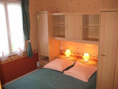 Gîte Fontenoy-le-Château 3 pièces 4 personnes - FR-1-589-24