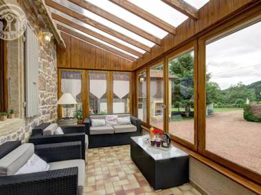 Gîte Belmont-de-la-Loire 4 pièces 8 personnes - FR-1-496-32