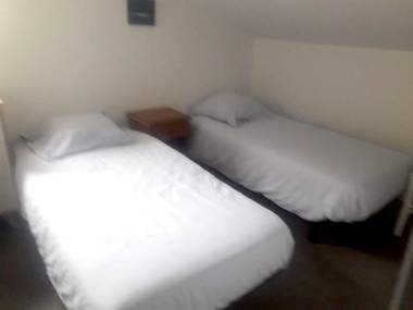 Appartement de 2 chambres avec piscine partagee jardin clos et wifi a Lancon provence