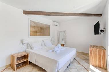 DOMAINE DE LA NERTHE- HOTEL PROVENCE MEDITERRANEE