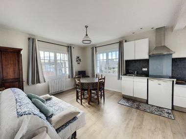 Appartement Jullouville 2 pièces 2 personnes - FR-1-361-37