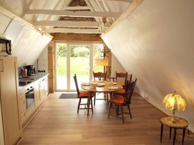 Lovely cottage in Peyzac-le-Moustier with Terrace