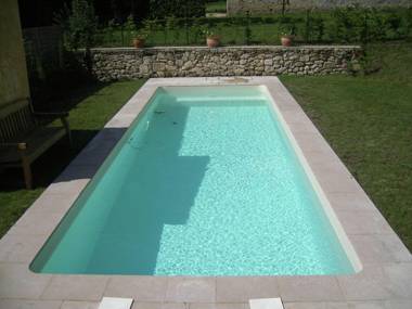 Beautiful stone house with private pool close to Saint-Émilion.