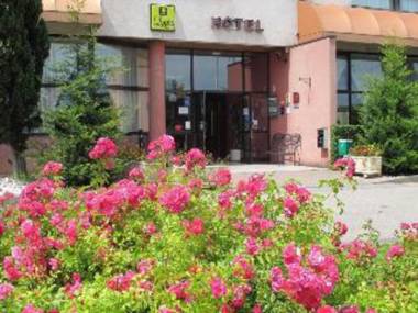 Lyon Est Logis de France