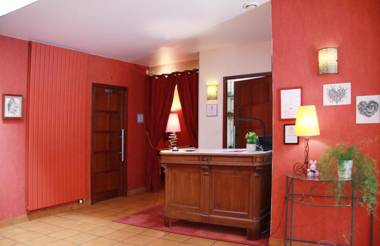 L'EMBLEME - BOUTIQUE HOTEL