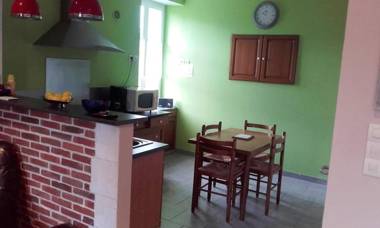 Maison de 3 chambres avec jardin clos et wifi a Rostrenen