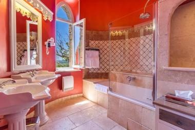 Hostellerie du Château des Fines Roches