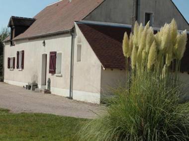 Gîte Jouy-le-Potier 3 pièces 4 personnes - FR-1-590-54