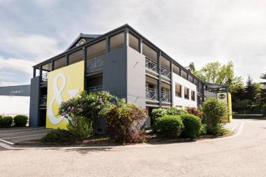 B&B HOTEL Saint-Etienne La Terrasse