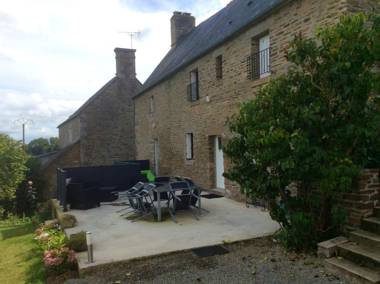 Maison de 4 chambres avec jardin amenage a Sougeal