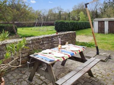Maison d'une chambre a Tredrez Locquemeau a 800 m de la plage avec jardin amenage et wifi