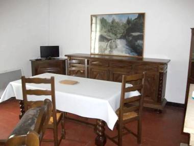 Appartement de 2 chambres avec jardin clos et wifi a Besseges