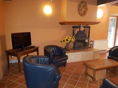 Domaine De Syam - Gîtes Chambres d'hôtes & Cabanes