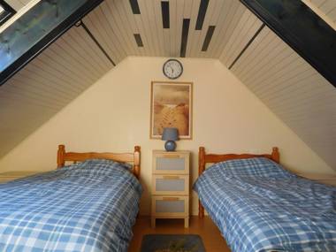 Repos sous les Arbres