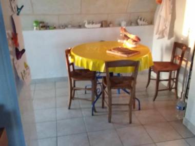 Gîte Ruillé-sur-Loir 4 pièces 10 personnes - FR-1-410-134