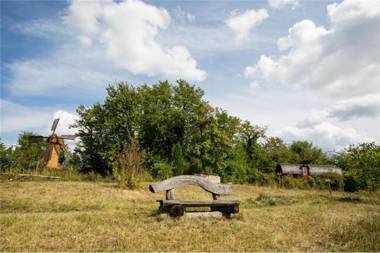 Le Chalet du Chemin et sa Roulotte