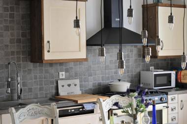 La Bastide Du Bonheur Chambres et Tables D'Hotes