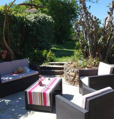 Villa de 3 chambres avec piscine partagee terrasse amenagee et wifi a Bosset