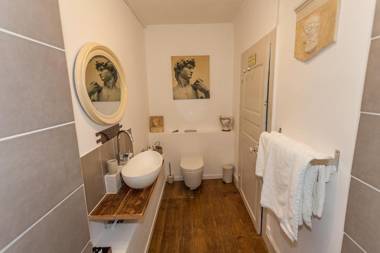 La Vieille Maison D'Aurin