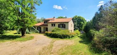 Villa de 5 chambres avec vue sur le lac piscine privee et jardin amenage a Montricoux