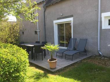 Villa Poulaines 4 pièces 5 personnes - FR-1-591-84