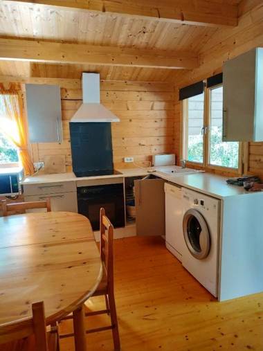 Chalet de 2 chambres avec jardin clos a Poussan