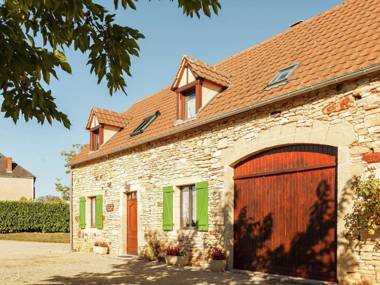 Rural detached holiday home with garden and magnificent view in France