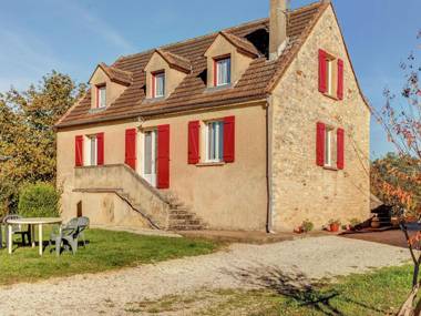 Luxury Holiday Home in Prats-du-Périgord with Swimming Pool