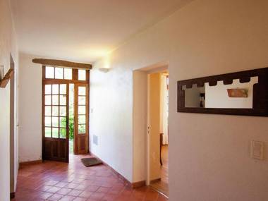 Warm Mansion with Swimming Pool in Sigoulès