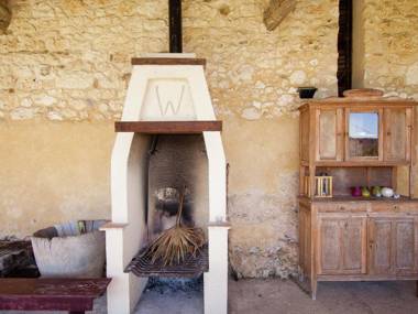 Spacious detached family home with large covered terrace and large garden