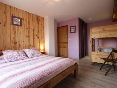 Gîte Boisset 5 pièces 12 personnes - FR-1-582-246