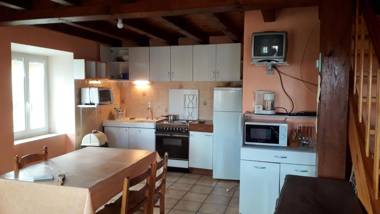 Maison de 2 chambres avec jardin et wifi a Landos