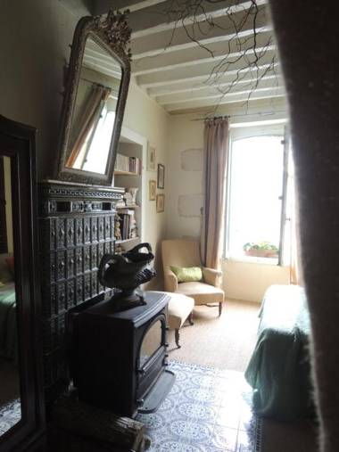 Maison d'hôtes "les volets verts" et sa brocante