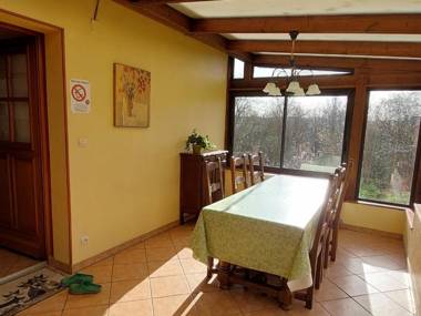 Gîte Velle-sur-Moselle 3 pièces 6 personnes - FR-1-584-164