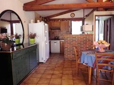 Villa de 4 chambres avec piscine privee jardin clos et wifi a Escource