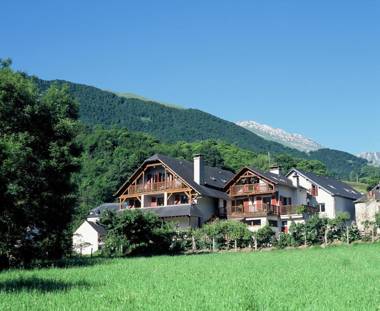 Logis Hôtel Etchemaïté