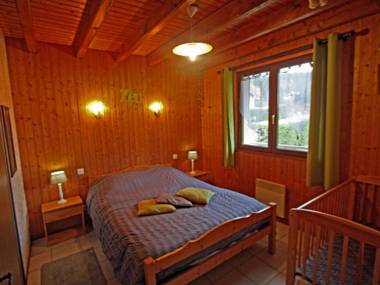 Gîte Rochesson 4 pièces 7 personnes - FR-1-589-195