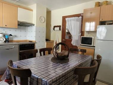 Cozy Holiday Home in Schleithal with Garden