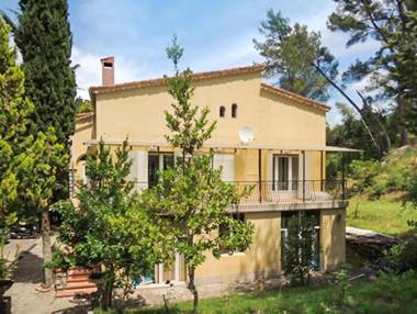 Appartement de 3 chambres avec piscine partagee jardin amenage et wifi a Berre les Alpes