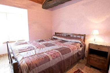 Maison de 3 chambres avec piscine partagee jardin amenage et wifi a Gravieres