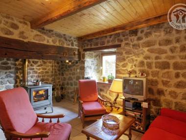 Gîte Burdignes 3 pièces 4 personnes - FR-1-496-101