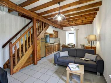 Gîte Apinac 3 pièces 4 personnes - FR-1-496-122