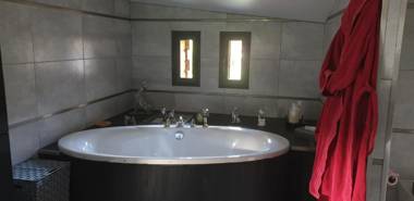 Domaine de la Rue de la Tour